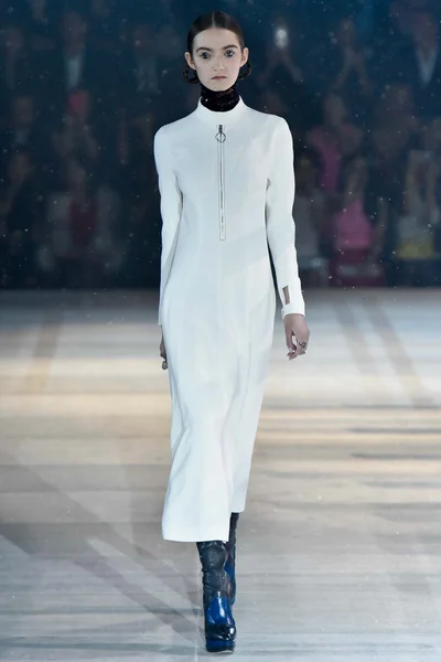 Look 5